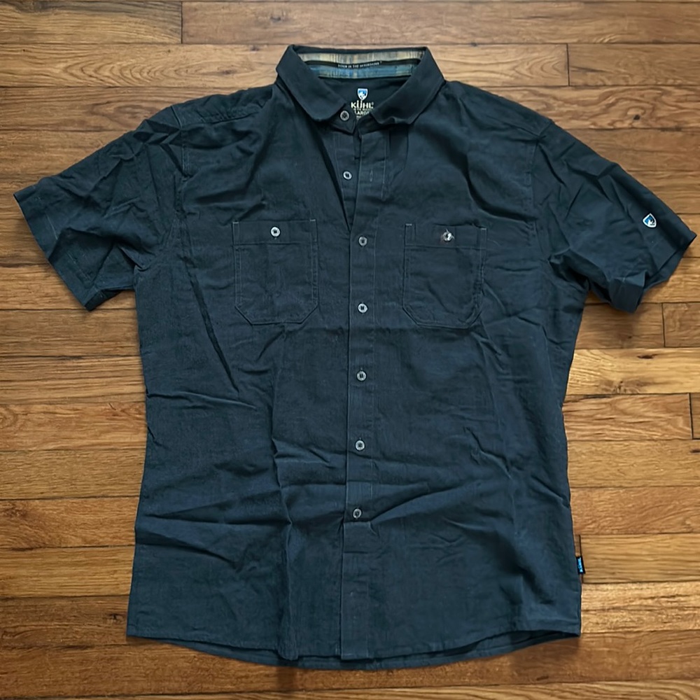 Kuhl. Sized L. Dark blue.